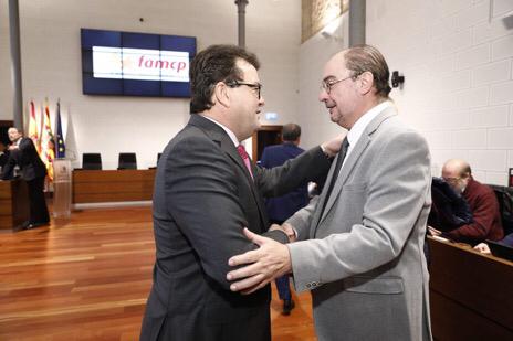 Zubieta saluda a Lambán