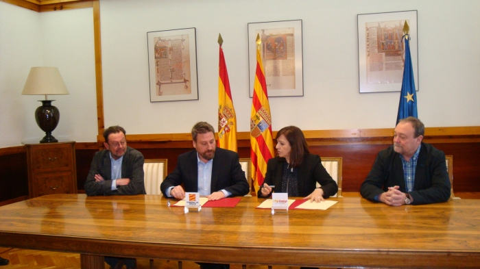 Desde la izquierda, Carmelo Bosque, director general de Urbanismo, José Luis Soro, Carmen Sánchez, y el secretario general de la Famcp, Martín Nicolás.