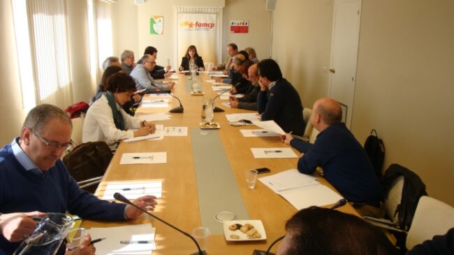 La Comisión Ejecutiva, en la reunión del 6 de abril. La Comisión Ejecutiva, en la reunión del 6 de abril.