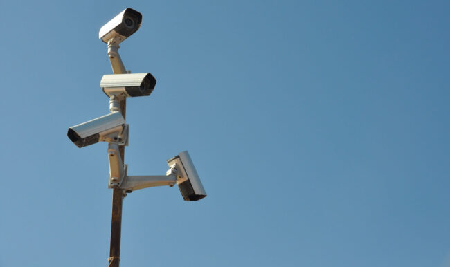 surveillance-camera-3137102_1920